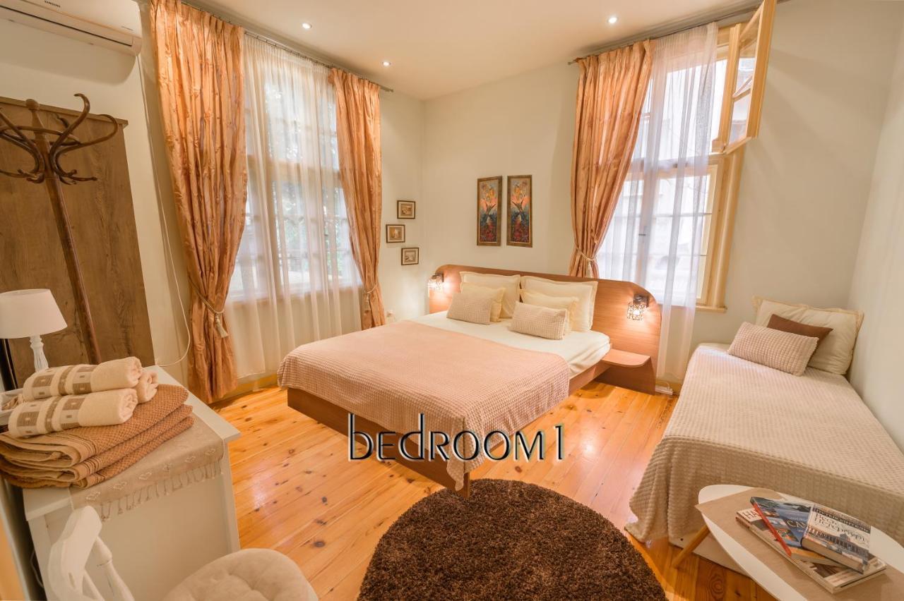 Tomovi Home - Three Bedrooms City Center Plovdiv Buitenkant foto